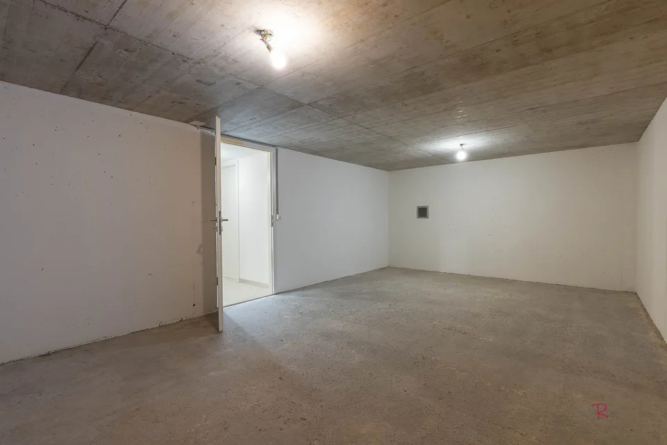 Semi-detached house with 4 bedrooms, magnificent view of the fields and the Alps