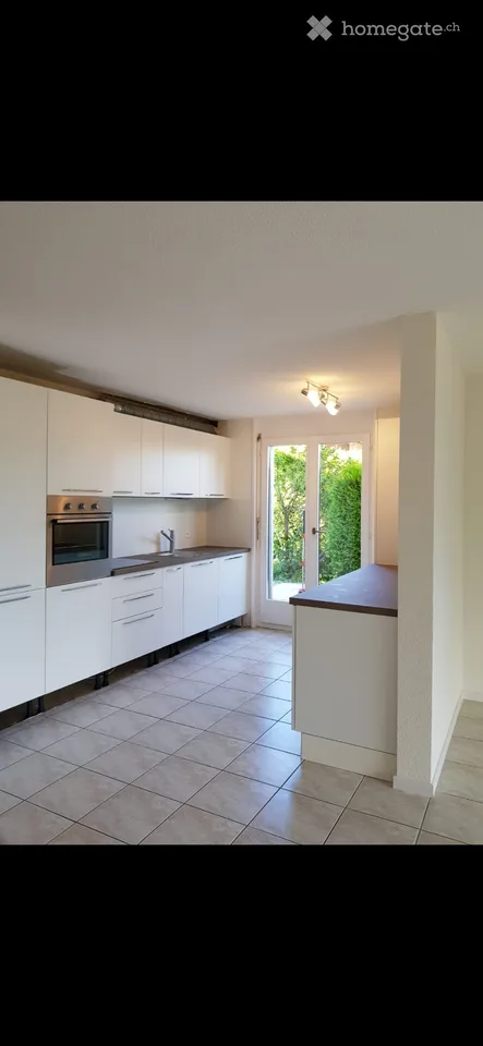 Charming 3.5-room apartment with large terrace for rent in Savièse
