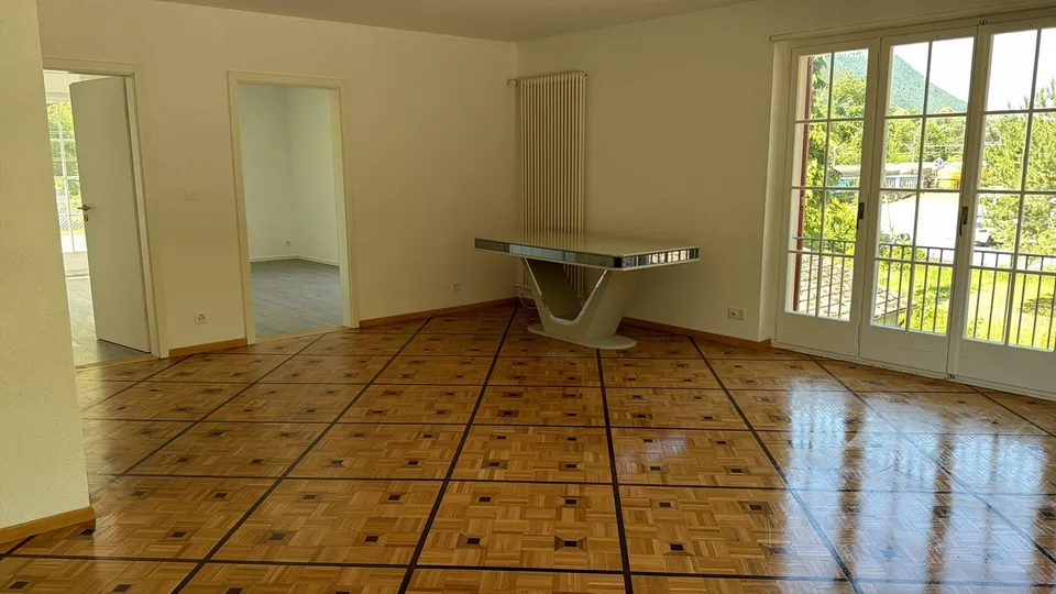 Grand appartement lumineux à Péry - avec Conciergerie