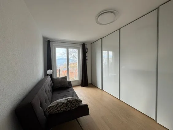 Wohnung 4.5 Zimmer mit Aussicht und hohem Standard
