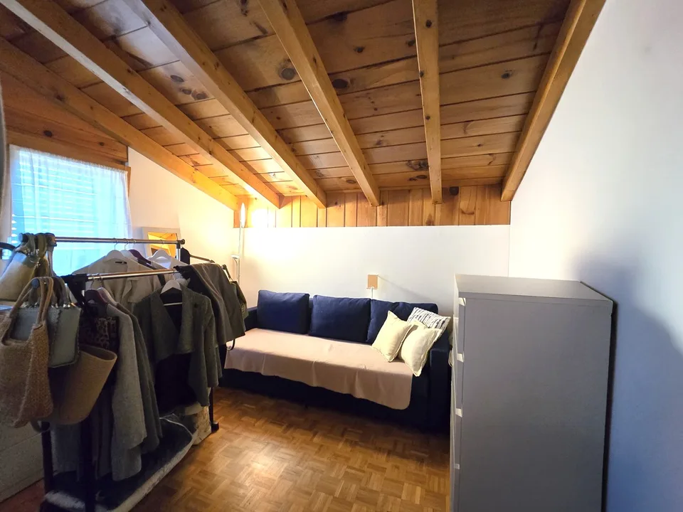Prächtige 5,5-Zimmer-Villa mit großem Garten in einer grünen Umgebung.