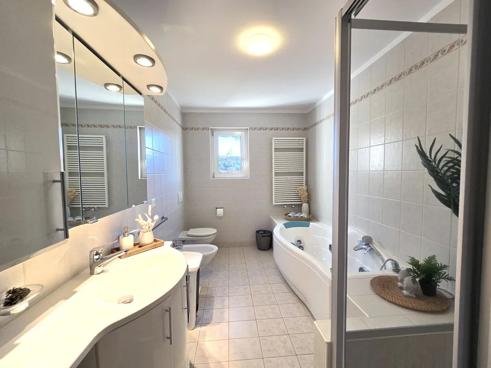 Exklusive Villa 702 m² mit Garten und Privatsphäre in Miglieglia