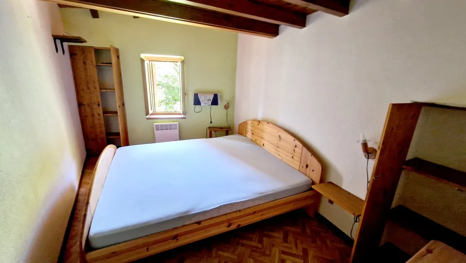 Casa ticinese 5,5 nella pace della natura con meraviglioso panorama.