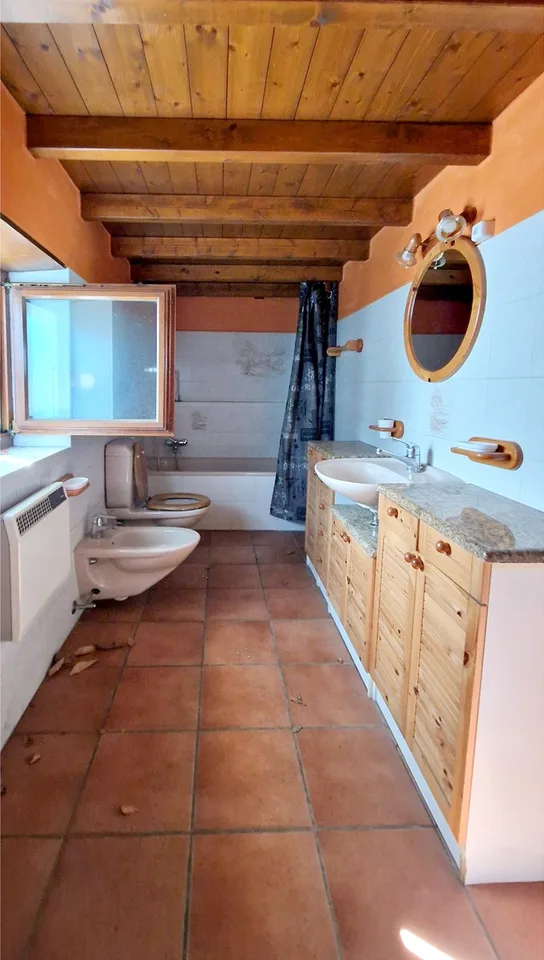 Casa ticinese 5,5 nella pace della natura con meraviglioso panorama.