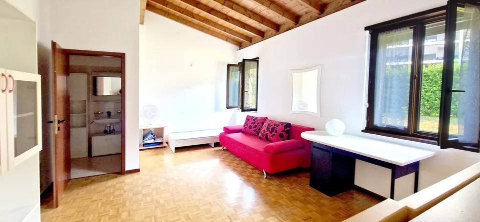 Große Reihenhaus-Wohnung 6,5 mit Panoramaterrasse und Gärten