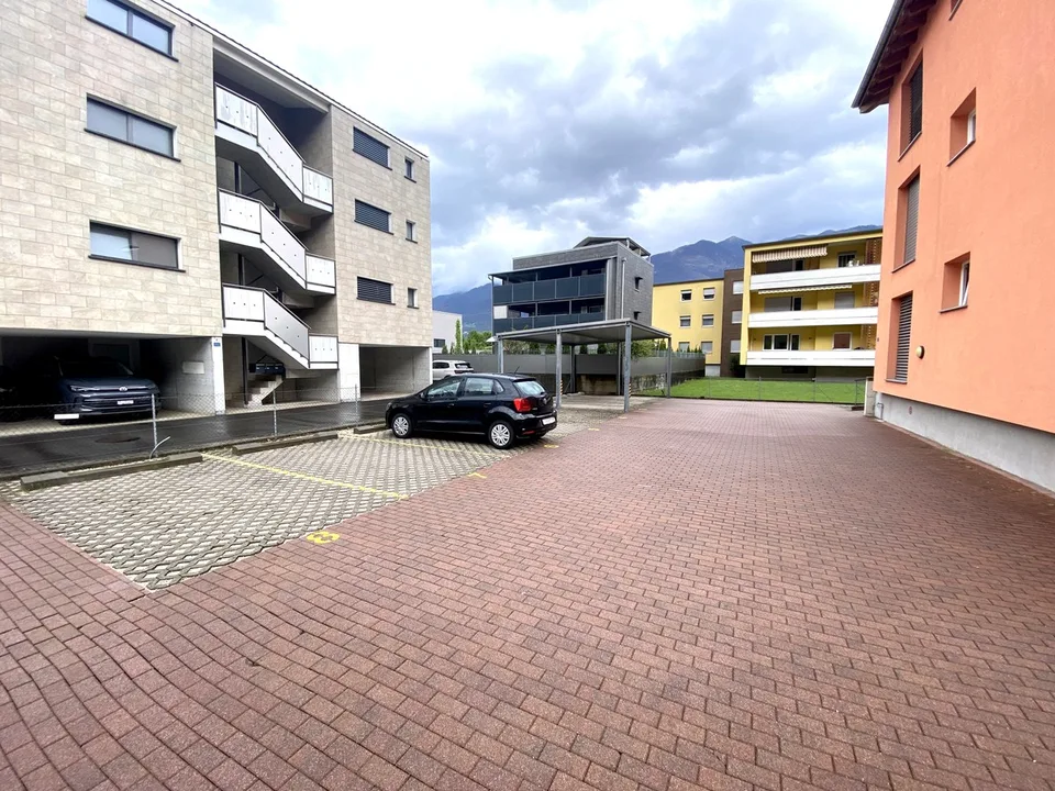 Schönes 4,5-Zimmer-Apartment mit privatem Garten in Cadenazzo