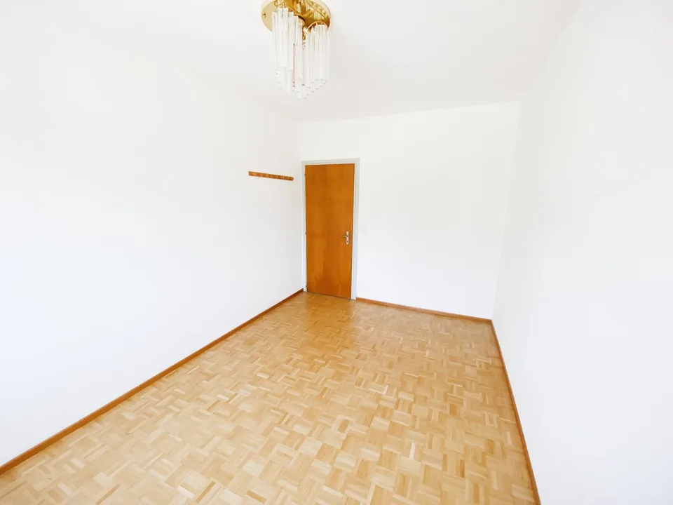 Schönes geräumiges 3,5-Zimmer-Wohnung mit Panoramaterrasse