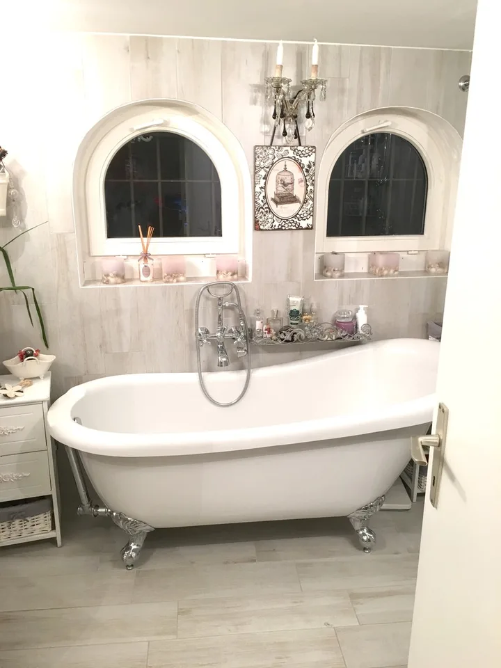 Appartement mit 4 Zimmern, Charme und Panoramaturm