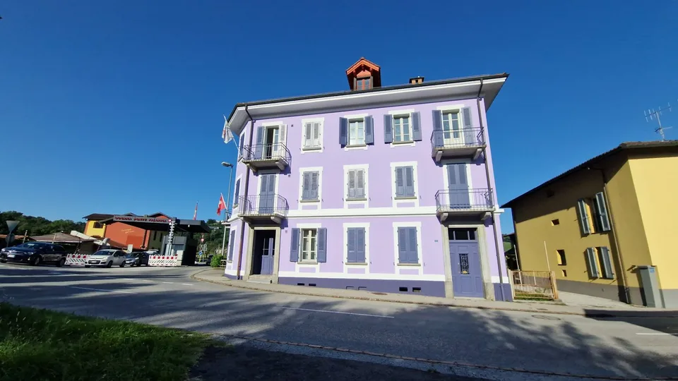 Appartement 4,5 pièces spacieux complètement rénové dans un emplacement stratégique à Novazzano