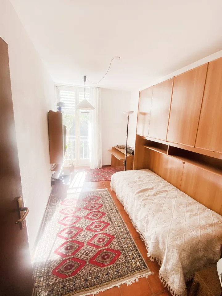 Semi-detached house with 4.5 rooms, garden and duplex living room