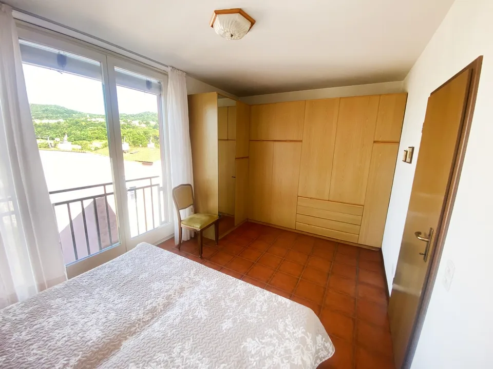 Semi-detached house with 4.5 rooms, garden and duplex living room