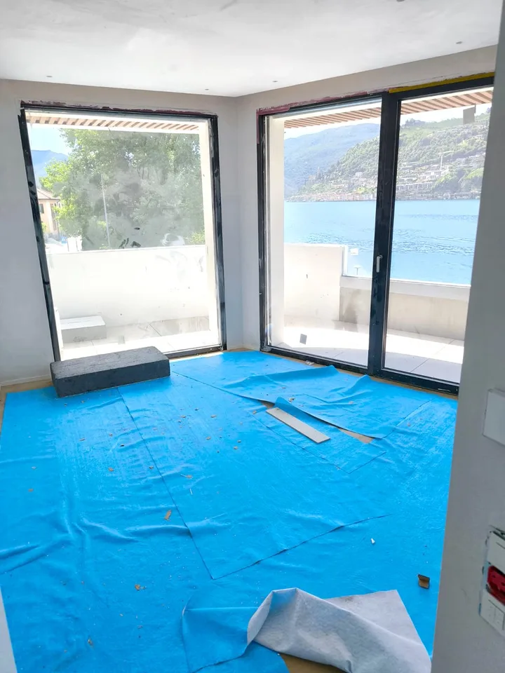 Prästigiosa Villa 4,5 mit Seeblick und Dachterrasse sowie privatem Bootsliegeplatz