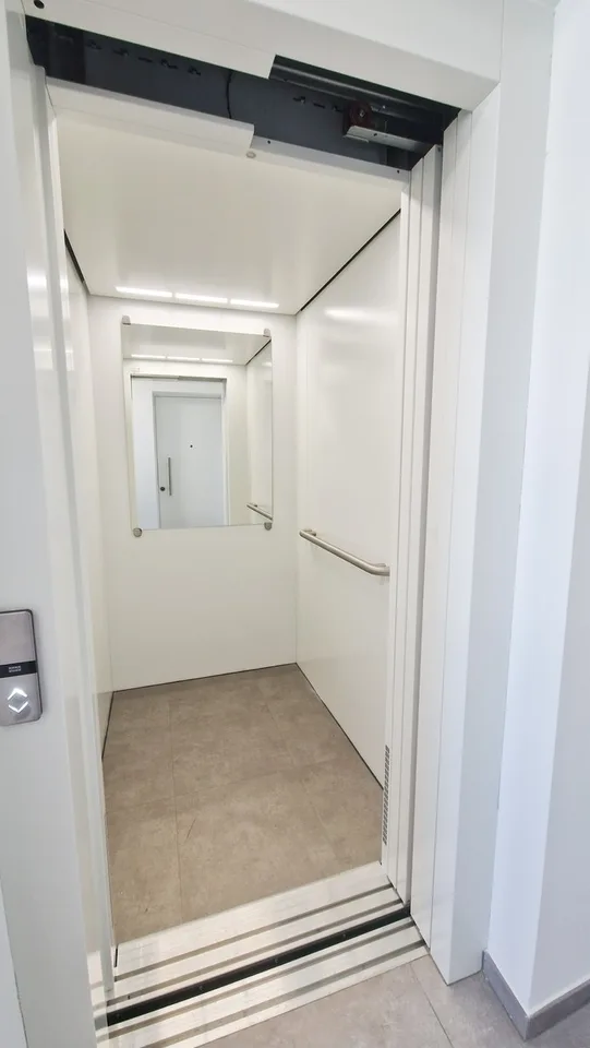Nouvel appartement 2,5 pièces avec balcon couvert et vue dégagée
