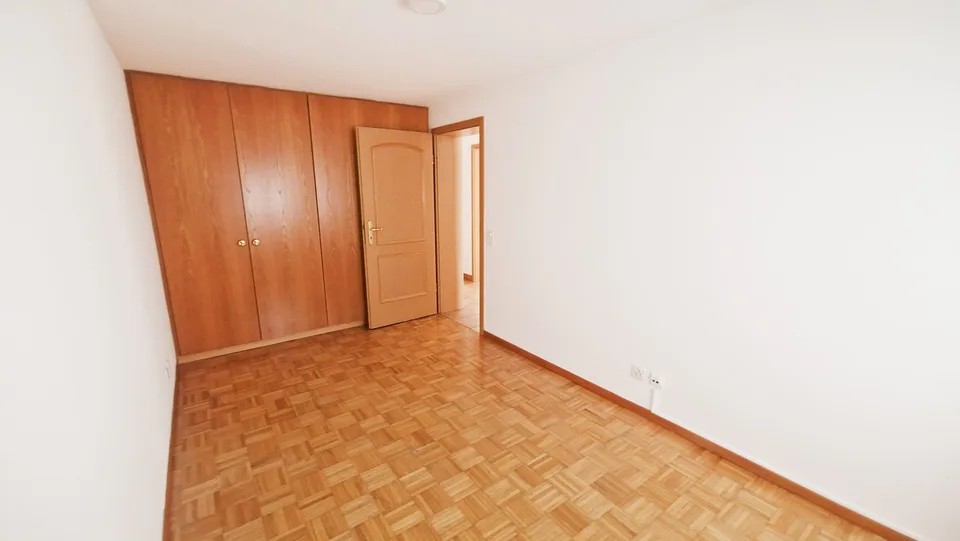Schönes Haus 5,5 mit wunderschöner Wohnzone und großem Garten.