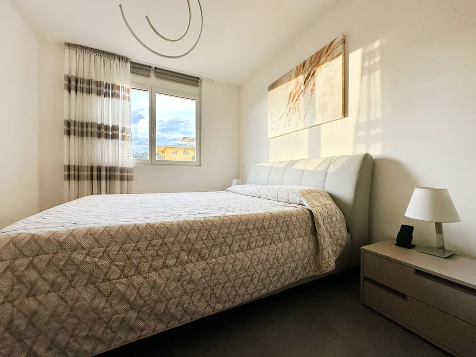 Helles 3,5-Zimmer-Wohnung mit großer sonniger Terrasse in zentraler Lage