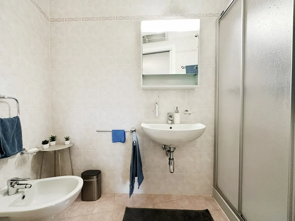Helles 3,5-Zimmer-Wohnung mit großer sonniger Terrasse in zentraler Lage