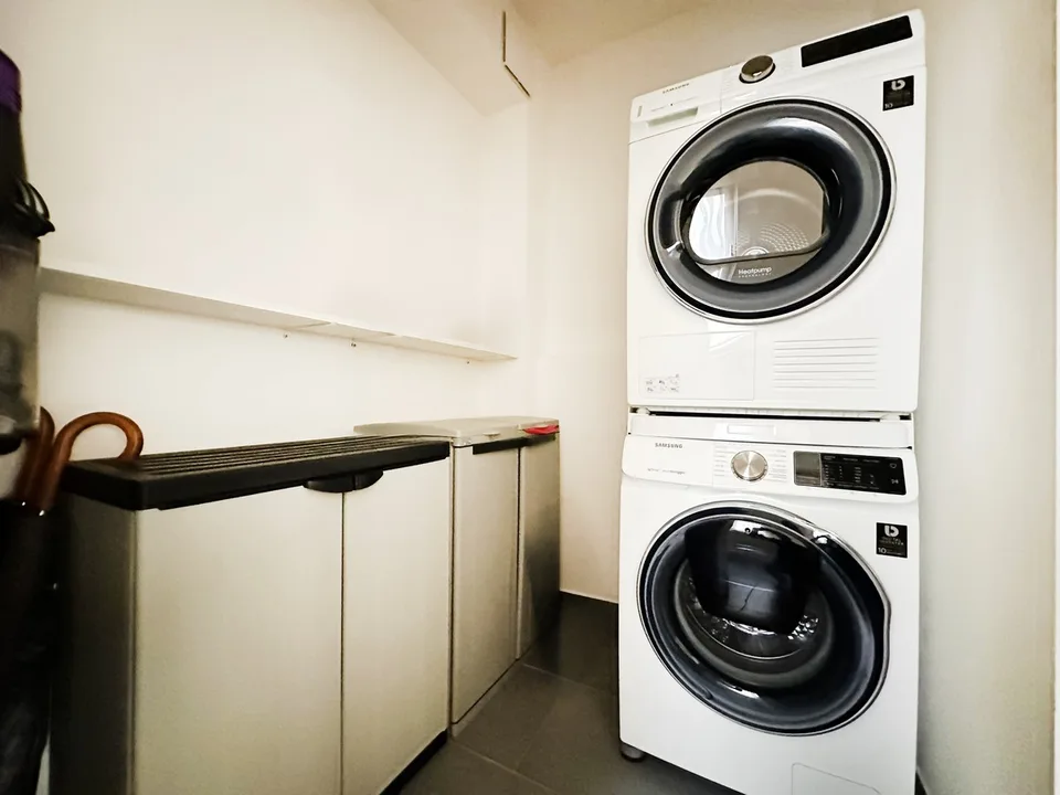 Helles 3,5-Zimmer-Wohnung mit großer sonniger Terrasse in zentraler Lage