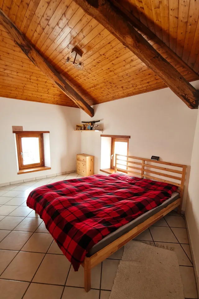 Schönes Einfamilienhaus mit 3,5 Zimmern zu einem interessanten Preis und mit interessanten Nebenkosten.