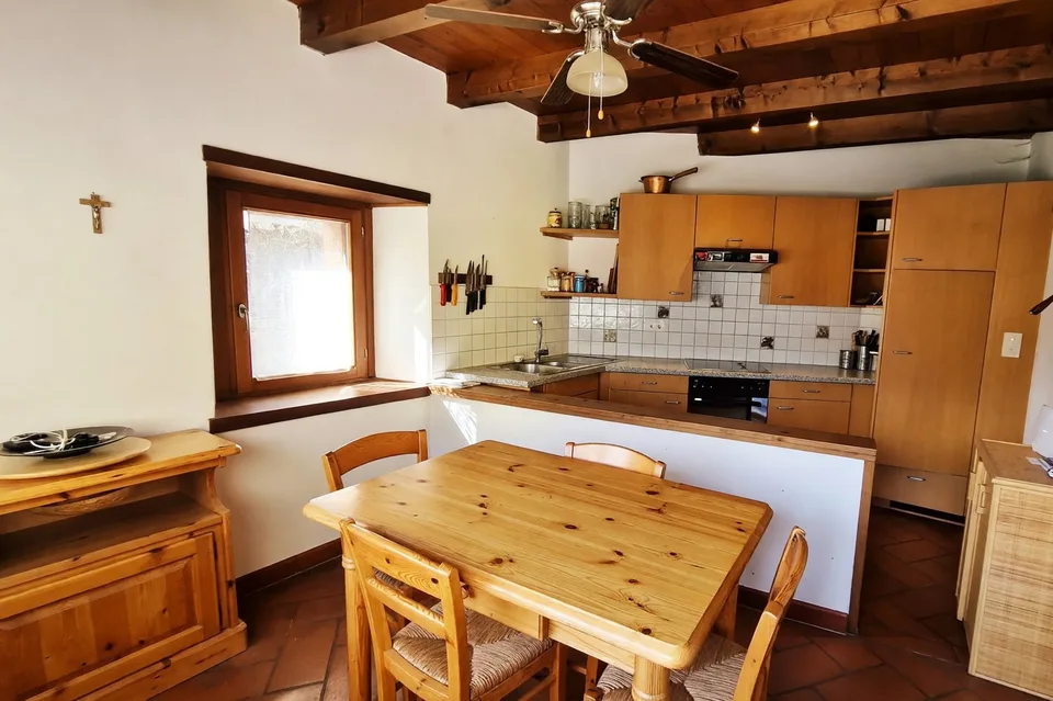 Schönes Einfamilienhaus mit 3,5 Zimmern zu einem interessanten Preis und mit interessanten Nebenkosten.