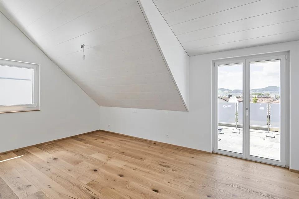 Construction neuve prête à être occupée : vie moderne et énergie efficace