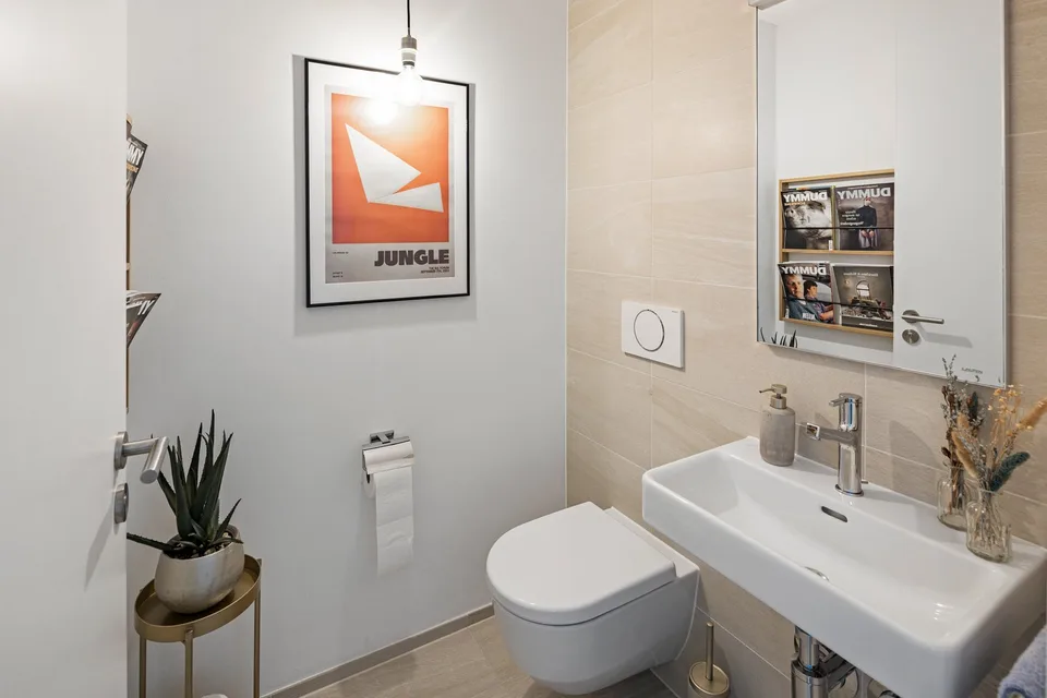 Grosszügiges Wohnen mit Terrasse und Potenzial für ein weiteres Zimmer