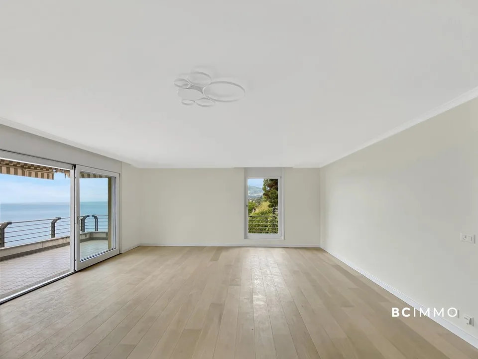 Élégance contemporaine avec vue panoramique