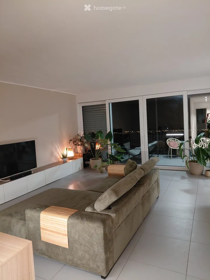 Moderno 4.5 locali con ampia terrazza a Cureglia