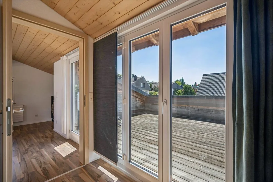 Attraktives 5,5-Zimmer Chalet in Mörigen BE mit Sicht auf den Bielersee