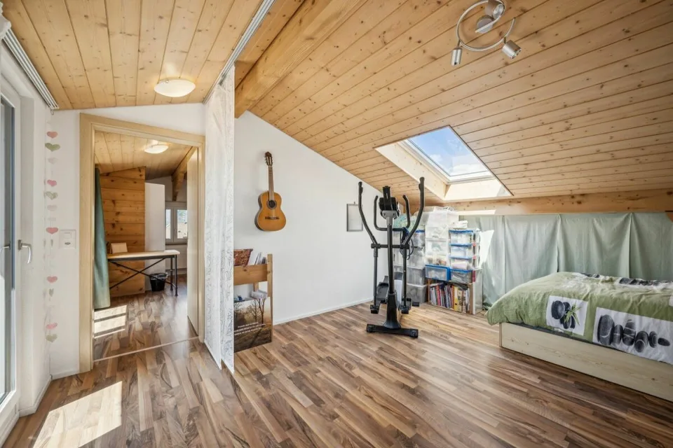 Attraktives 5,5-Zimmer Chalet in Mörigen BE mit Sicht auf den Bielersee