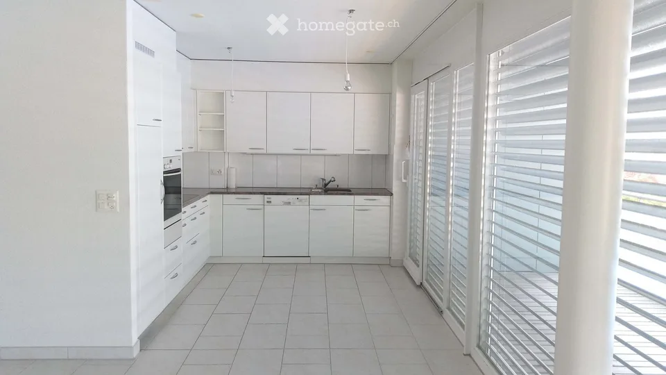 Bright 4.5-room apartment 133 m² with terrace and panoramic view in Wettingen
