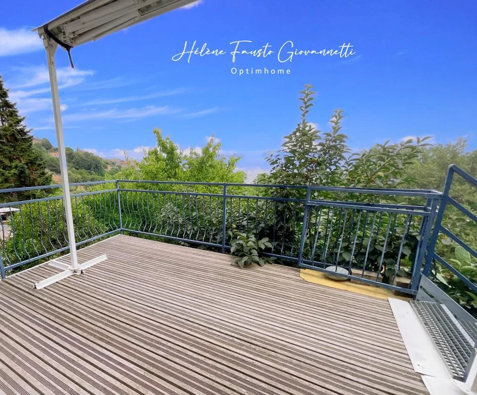 Appartement 3 pièces avec jardin privatif, terrasse vue montagne et