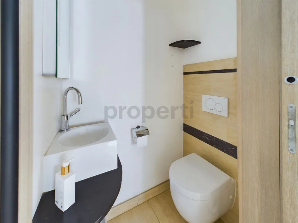 Eccezionale appartamento di 4,5 locali a Breganzona / Außergewöhnliche 4,5-Zimmer-Wohnung in Breganzona
