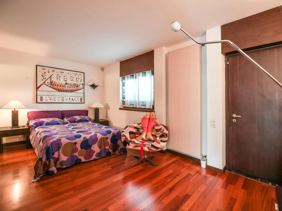 Le paradis parfait pour les familles : Maison spacieuse de 10,5 pièces à Tremona !