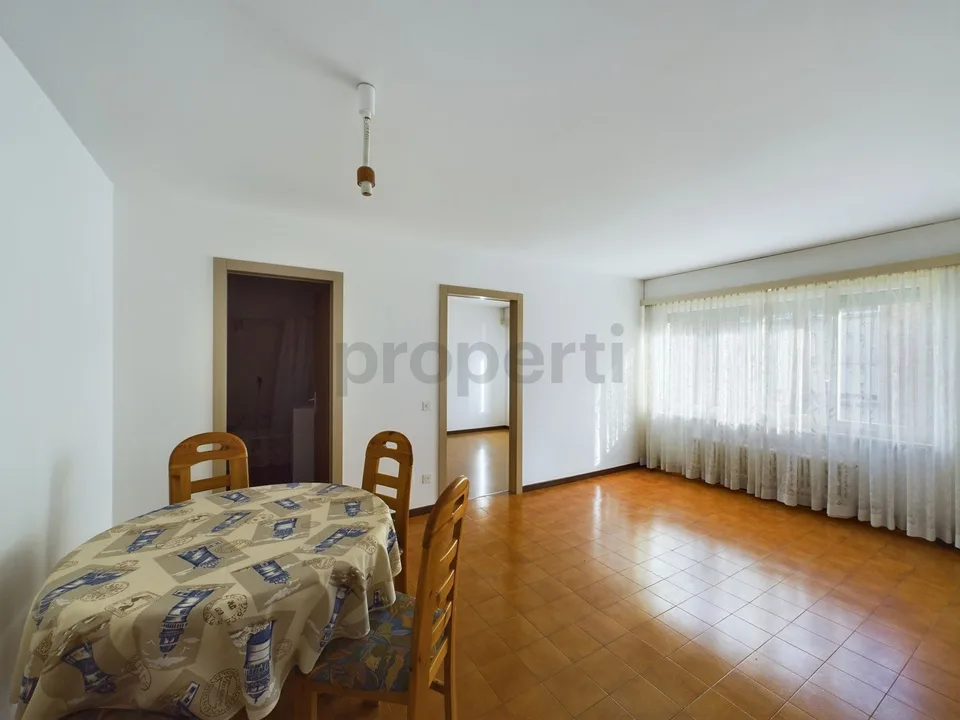 OCCASION - GRAND APPARTEMENT 2.5 PIÈCES DANS UN EMPLACEMENT STRATÉGIQUE À MENDRISIO