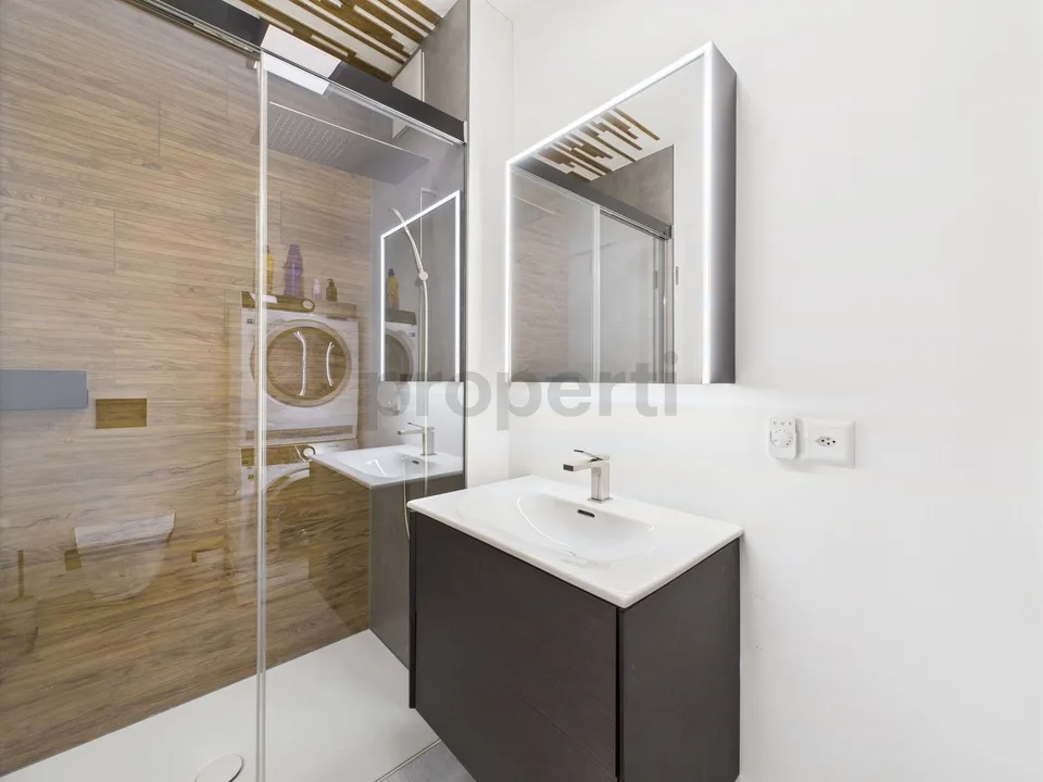 Bel appartement de 3,5 pièces à Pazzallo, TI