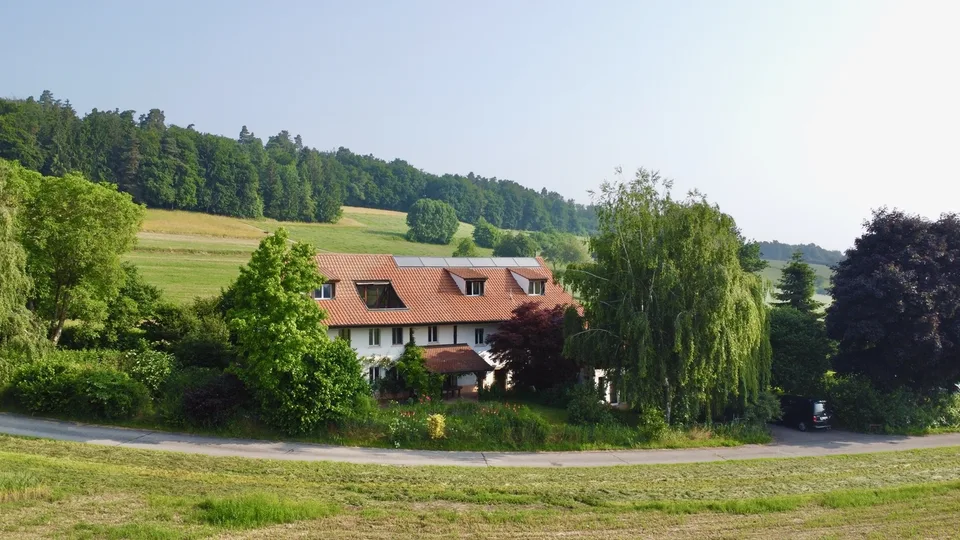Ferme transformée en 2 spacieux appartements