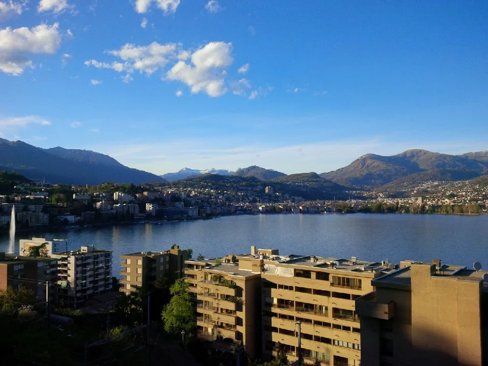 Appartement mit Seeblick in Paradiso renoviert