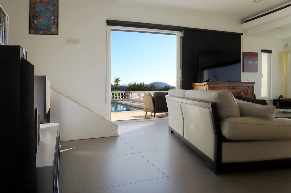 Nouveau prix ! Villa de charme rénovée, vue panoramique, à 8 minutes de Vilamoura et de ses golfs
