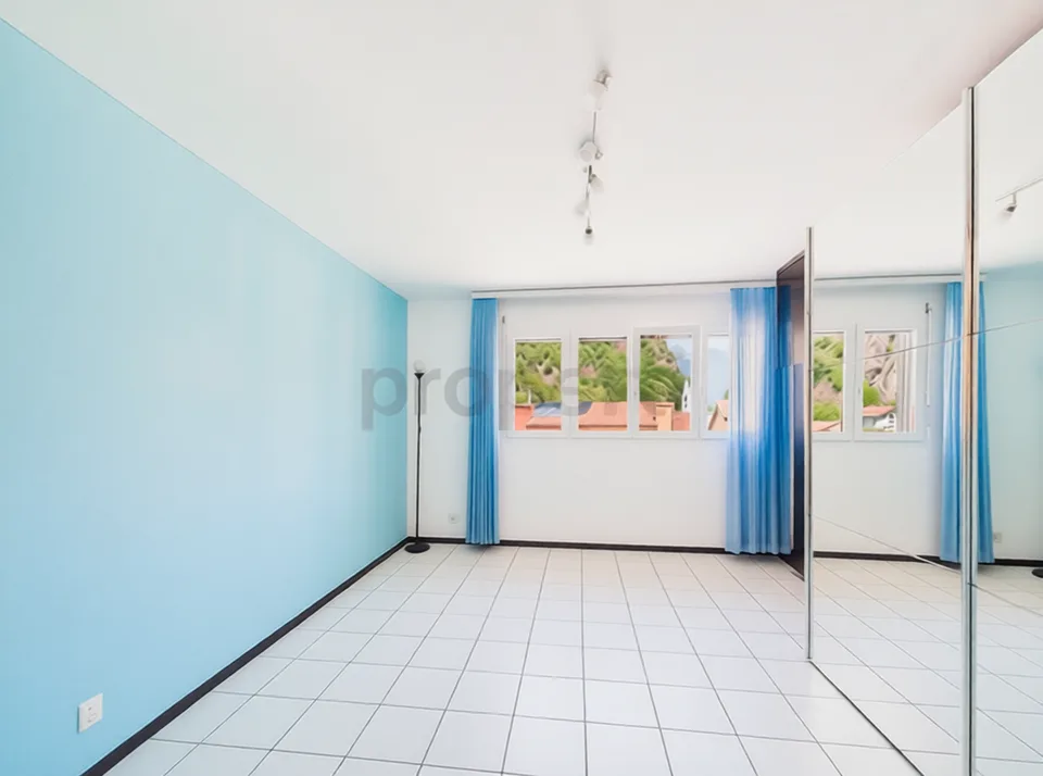Geräumige 4.5-Zimmer-Wohnung im Herzen von Castione - Strategische Lage und optimale Ausrichtung