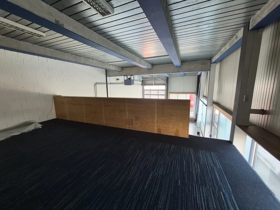 Versatile commercial unit