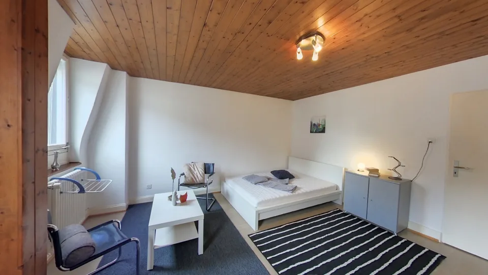 Extra grosses, möbliertes WG-Zimmer nahe Rhein - Top Lage!