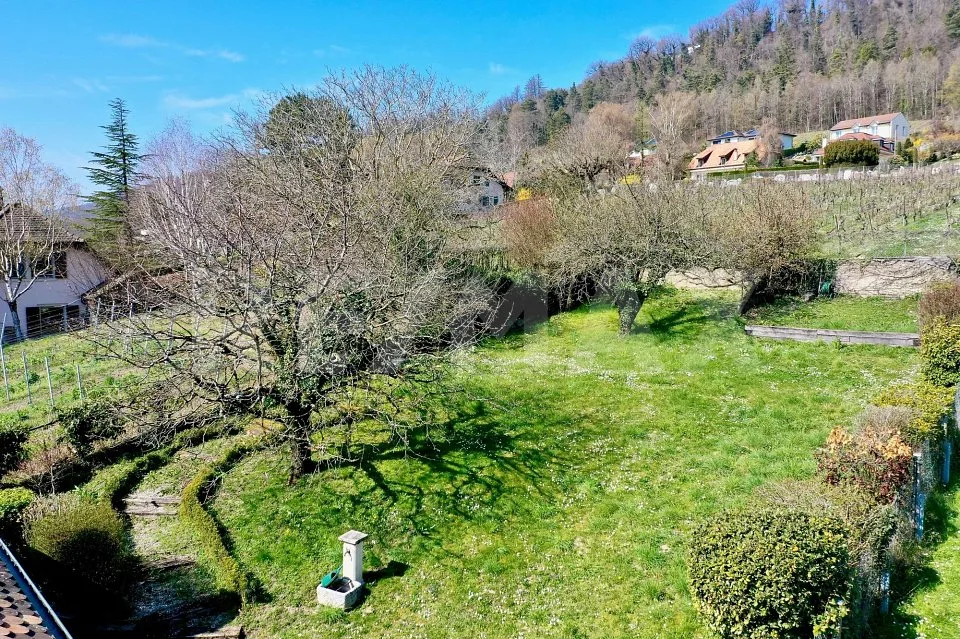 Haus mit Charakter zwischen Weinbergen und See, nahe Nyon