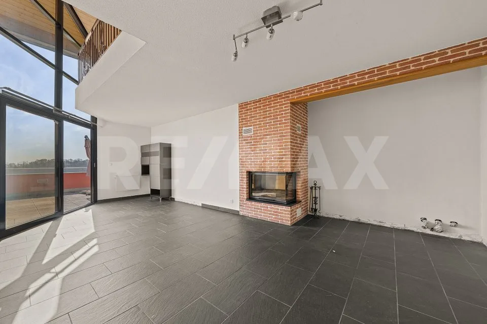 Für Renovationsliebhaber: Familienhaus mit Seeblick