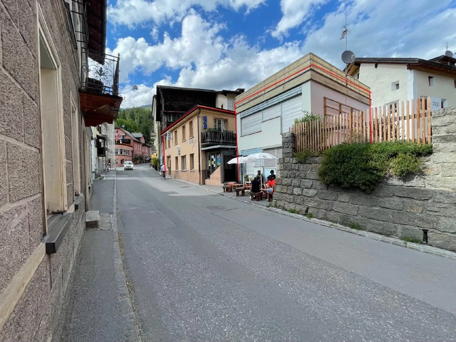 Renovierungsobjekte mit Terrasse im malerischen Scuol