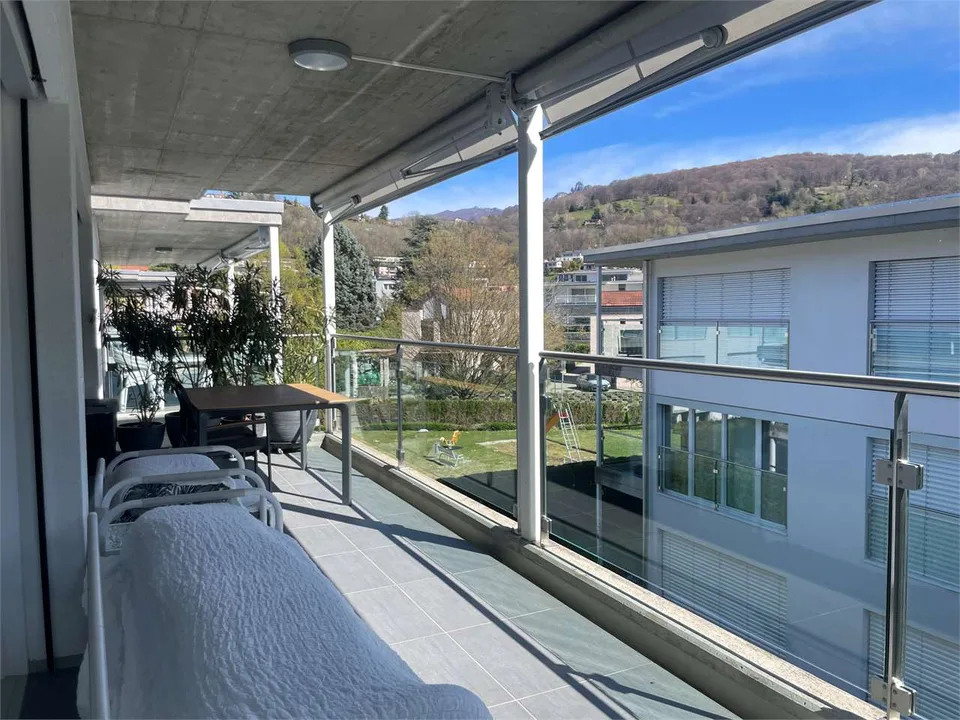 Modern premium residence with large terrace and two bathrooms