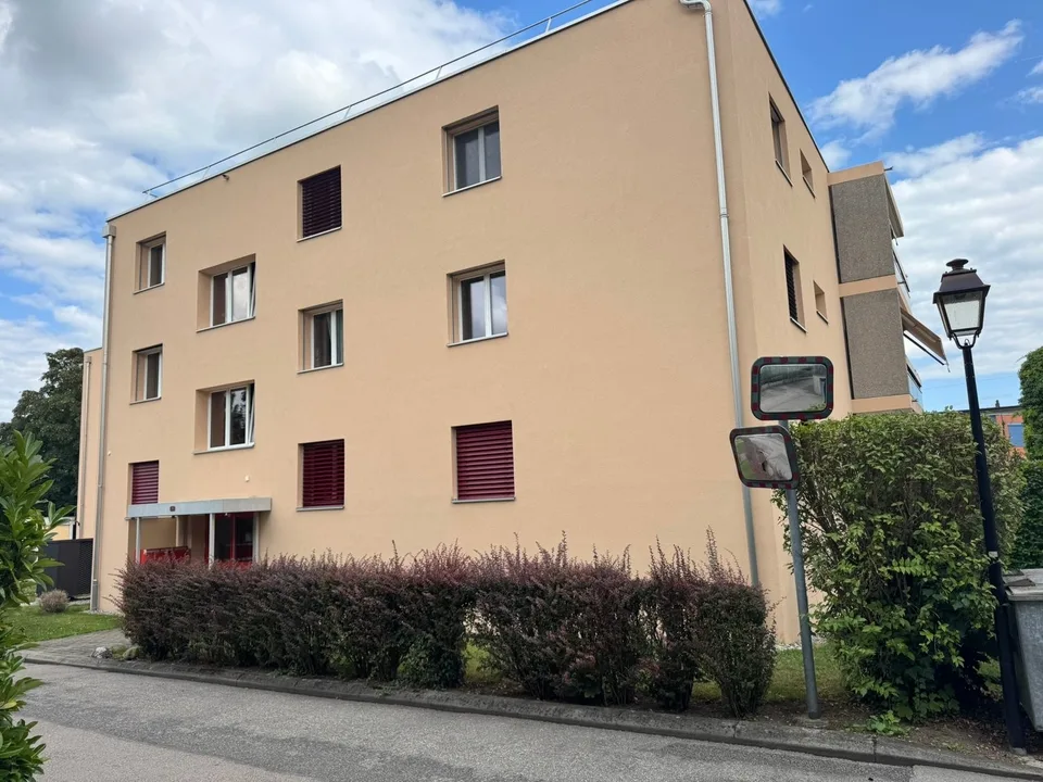 Charmant appartement à louer de 2.5 pièces à Aubonne
