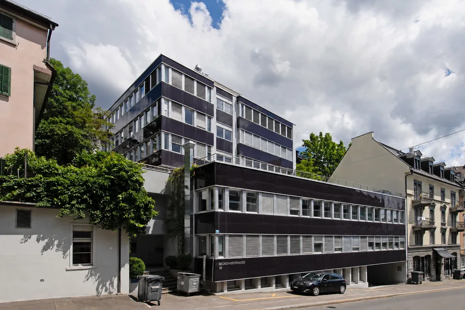 Zentral gelegene Parkplätze für kleinere Fahrzeuge