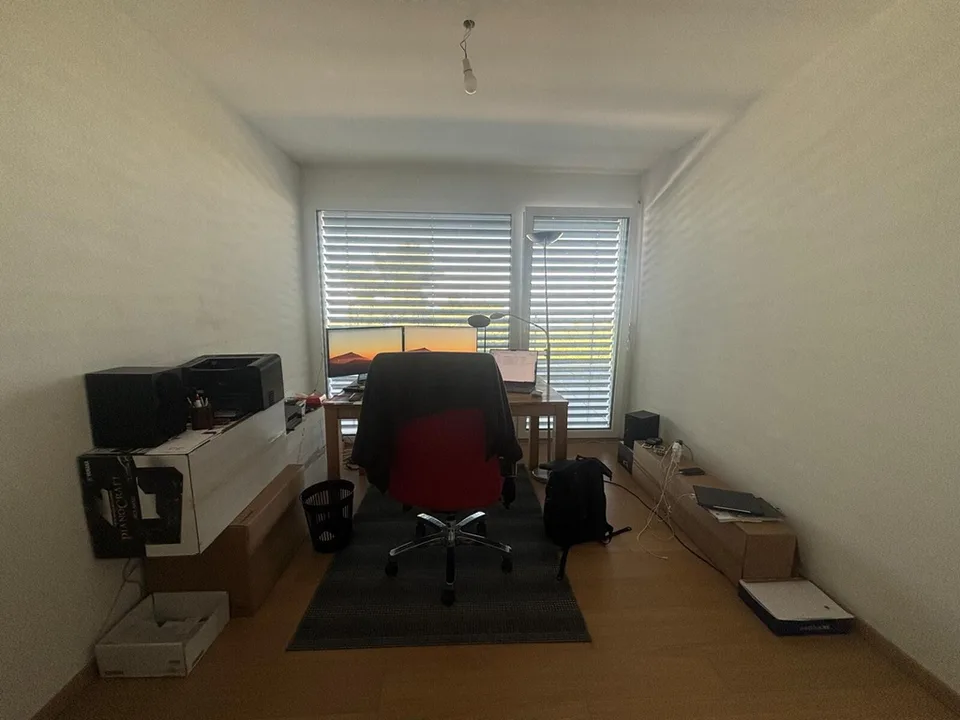 4,5 Zimmer mit Seeblick, nahe Autobahn und öffentlichen Verkehrsmitteln