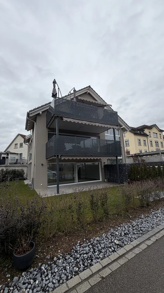 Einstellplatz an der Schulhausstrasse 5 in Brüttisellen zu vermieten