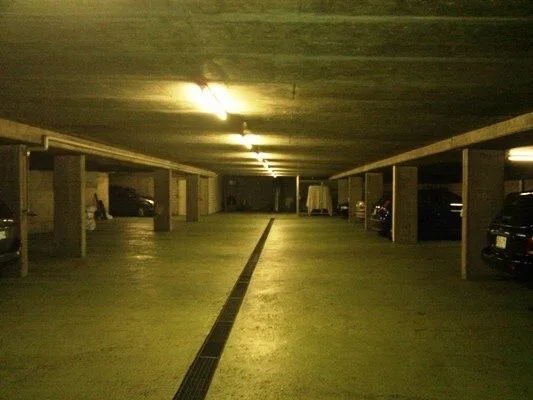Garagen-Einstellplätze an der Nossikerstrasse zu vermieten